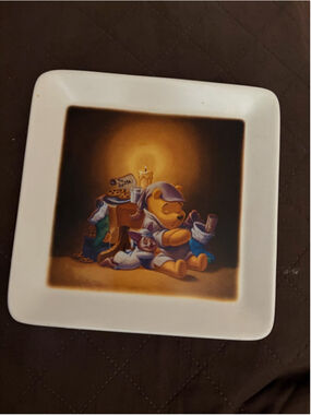 Unisex Disney Winnie the Pooh Dinnerware Plate One Size White Brown